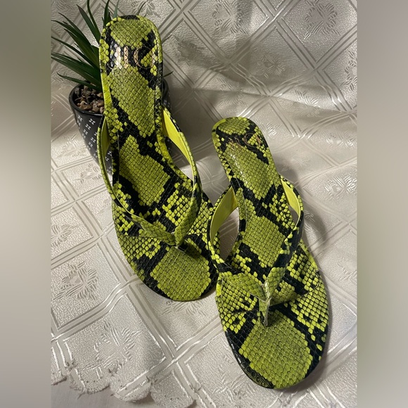 J. Lo sandals - Picture 2 of 7